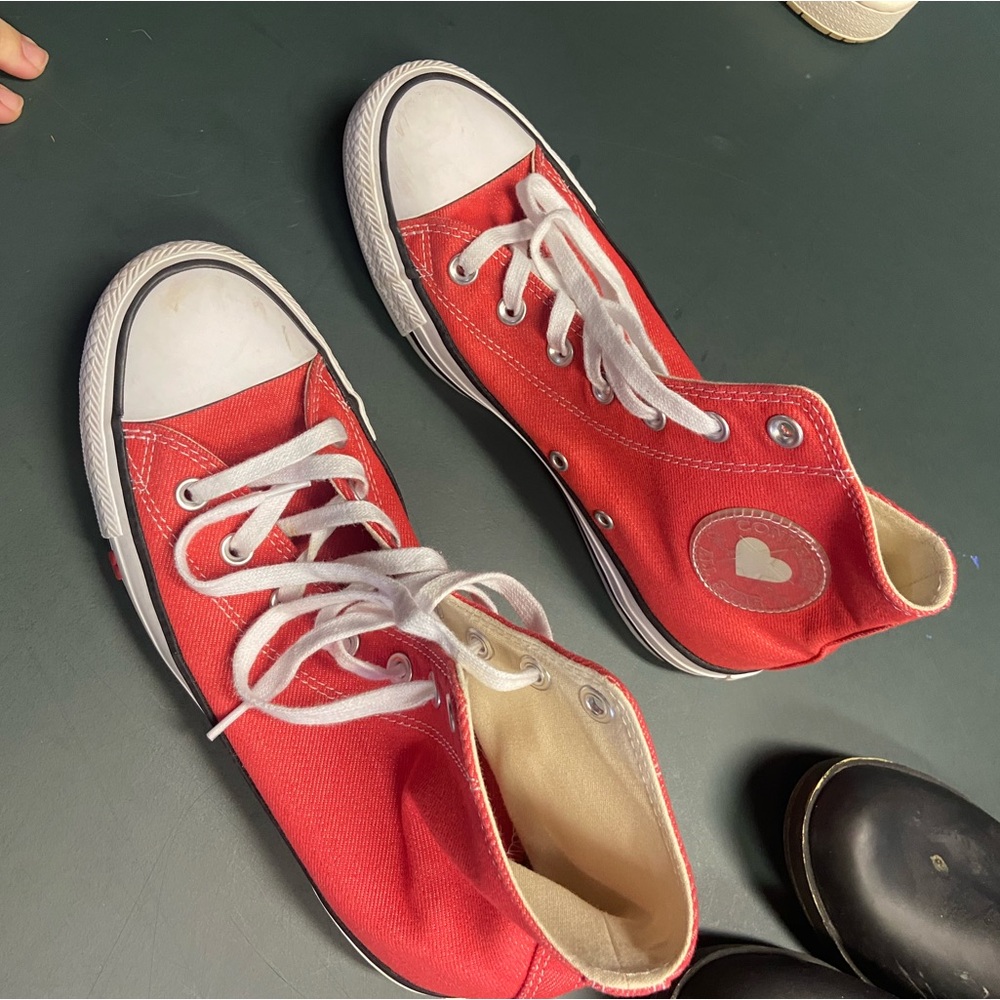 women’s converse red with hearts! Size 8
